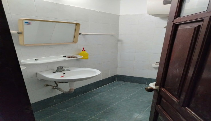 Cho thuê nhà Ở NHÓM, Ở GĐ, NHÓM, KD ngõ 281 Bùi Xương Trạch 50m2, 4 tầng, 4 ngủ, 13 Triệu